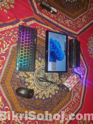 Fujitsu Q775 Tablet Laptop